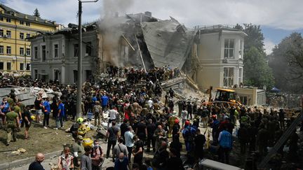 Rescuers at the scene of an airstrike that hit a children's hospital in kyiv, Ukraine, July 8, 2024. (SOPA IMAGES / SIPA)