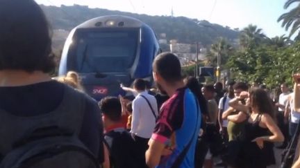 SNCF : la gare Montparnasse paralysée par un électrique