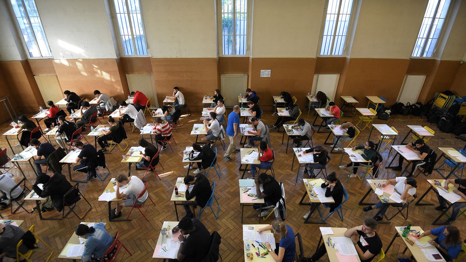 Report des épreuves de spécialité pour le bac 2024 "C'est une bonne