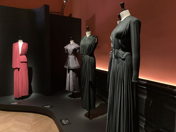 Exposition "Azzedine Alaia, couturier collectionneur" au Palais Galliera à Paris : modèles de Madame Grès. septembre 2023 (Corinne Jeammet)