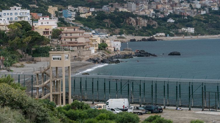 Afflux De Migrants A Ceuta L Espagne Accuse Le Maroc D Agression Et De Chantage Apres Avoir Relache Ses Controles Frontaliers