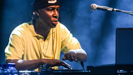 Grandmaster Flash "on the wheels of steel" à Londres en 2014.
 (Andy Sheppard/Redferns via Getty Images)