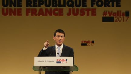 Manuel Valls en meeting à Alfortville (Val-de-Marne), jeudi 26 janvier 2017. (GEOFFROY VAN DER HASSELT / AFP)