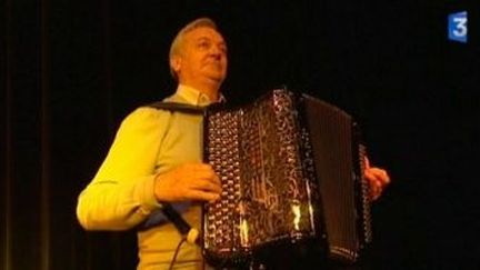 Accordéon au Zenith de Caen pour la saint Valentin
 (Culturebox)