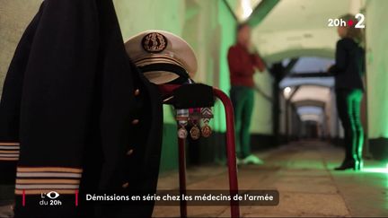 Médecins militaires (L'oeil du 20 h)