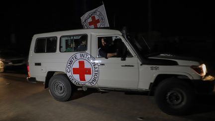 Members of the Red Cross freed hostages at the Rafah crossing, in the southern Gaza Strip, on November 25, 2023. (CHINA NOUVELLE / SIPA)