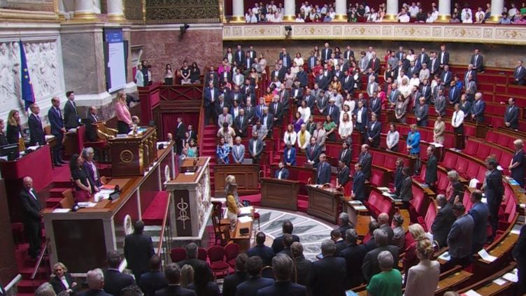 Attaque au couteau à Annecy : une minute de silence observée à l'Assemblée nationale