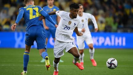 L'ailier Kingsley Coman était de retour dans le onze titulaire de l'équipe de France, samedi 4 septembre, lors de la rencontre face à l'Ukraine (1-1). (FRANCK FIFE / AFP)