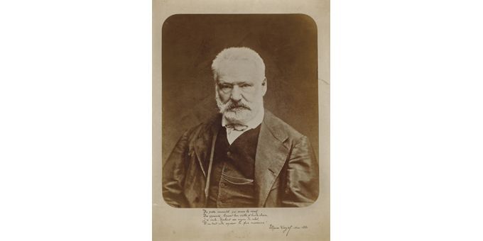 Victor Hugo en buste de face en 1872, par Etienne Carjat
 (Christie&#039;s Images Limited 2012)