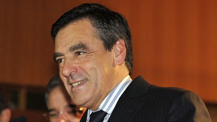 Le premier ministre, Fran&ccedil;ois Fillon, lors d'une visite officielle &agrave; Tokyo (Japon), le 22 octobre 2011. (YOSHIKAZU TSUNO / AFP)