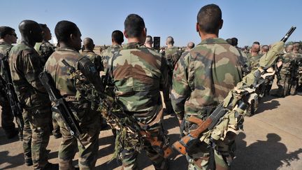 Des soldats fran&ccedil;ais &agrave; Bamako (Mali), le 16 janvier 2013. (ISSOUF SANOGO / AFP)