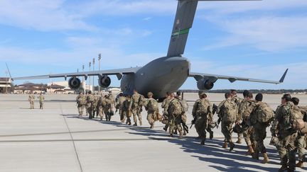 Des soldats de l'armée américaine, le 1er janvier 2020. (CAPT. ROBYN HAAKE / US ARMY / APF)