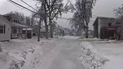 États-Unis : une tempête polaire et meurtrière qui paralyse le pays