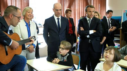 Déplacement du président de la République, Emmanuel macron, et du ministre de l'Education national, Jean-Michel Blanquer, à l'école Louis Houpert de Forbach (Moselle), le 4 septembre 2017. (MAXPPP)