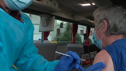 Covid-19 : en Alsace, un “VacciCar” pour vacciner les habitants des territoires ruraux