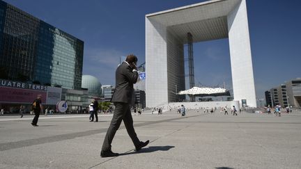 Le quartier d'affaires de la Defense dans les Hauts-de-Seine. Photo d'illustration. (MIGUEL MEDINA / AFP)