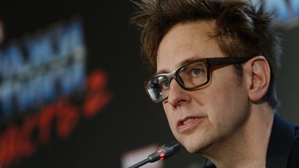 Le réalisateur James Gunn lors d'une conférence de presse avec l'équipe du film "Les Gardiens de la Galaxie", le 24 avril 2017 à Moscou (Russie). (EVGENYA NOVOZHENINA / SPUTNIK / AFP)