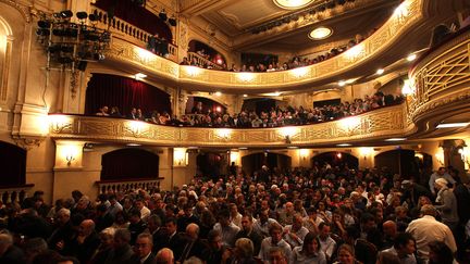 Au théâtre Edouard VII à Paris.
 (Jean-Marie Liot / AFP)