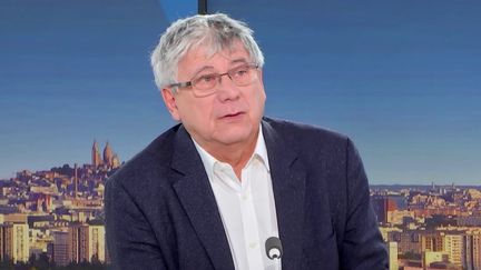 Guerre en Ukraine : "On ne peut sortir de ce conflit que par la voie diplomatique", affirme Éric Coquerel (franceinfo)