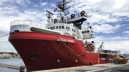 L'Ocean Viking dans le port de Marseille, en juin 2020. (SHAHZAD ABDUL / AFP)