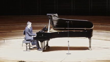 Piano : Alexandre Tharaud renoue avec le public à la Philharmonie de Paris