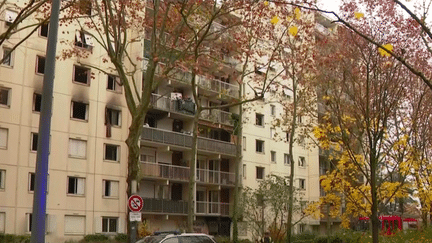 Incendie de Vaulx-en-Velin : une marche blanche pour honorer les victimes (FRANCE 3)