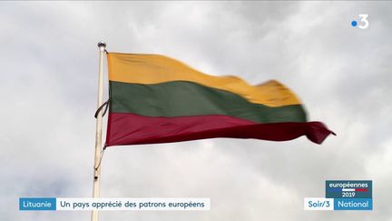 Le drapeau de la Lituanie (France 3)