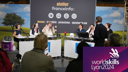 Atelier radio franceinfo, du 11 au 14 septembre à la compétition des métiers Worldskills France, à Lyon. (Christophe Abramowitz)