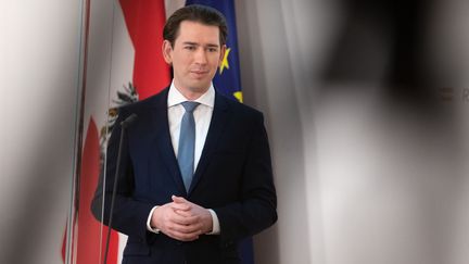 Le chancelier autrichien Sebastian Kurz durant une conférence de presse après le Conseil européen du 26 mars 2021, à Vienne (Autriche). (ALEX HALADA / APA-PICTUREDESK / AFP)