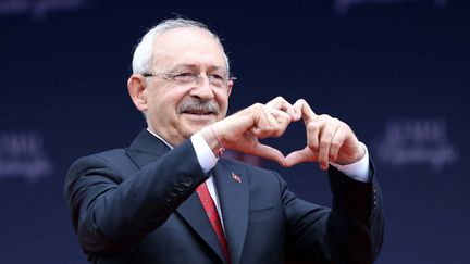 Le candidat d'opposition Kemal Kiliçdaroglu, lors d'un meeting, en Turquie, le 11 mai 2023. (SERHAT ZAFER / AFP)