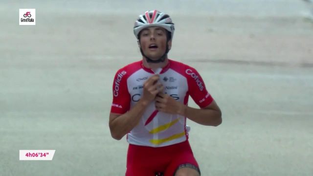 Le Français Victor Lafay (Cofidis) remporte en solitaire la huitième étape du Giro, samedi 15 mai.