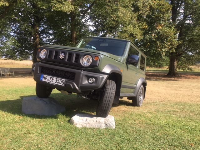 Le Suzuki Jimny, un as du franchissement pour professionnels ou amateurs de loisirs. (SERGE MARTIN FRANCE INFO)