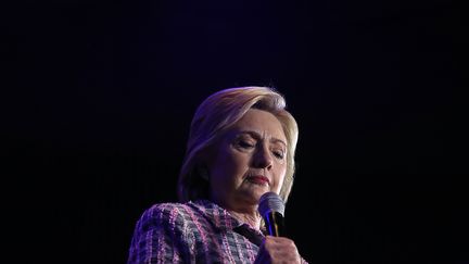 La candidate démocrate Hillary Clinton, le 25 juillet 2016, lors d'un meeting à Charlotte, en Caroline du Nord. (JUSTIN SULLIVAN / GETTY IMAGES NORTH AMERICA / AFP)