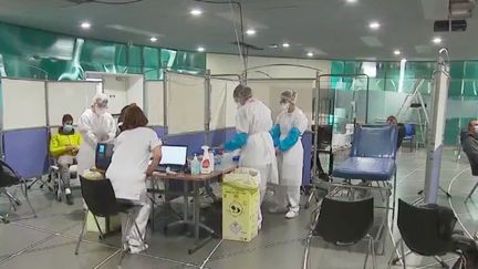 Coronavirus : les centres de dépistage pris d’assaut à Grenoble