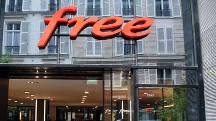 La fa&ccedil;ade d'un magasin Free, &agrave; Paris, le 19 juillet 2012. (ANA AREVALO / AFP)