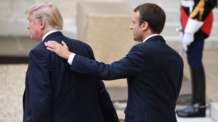 Macron-Trump : quelles relations entretiennent les deux présidents ?