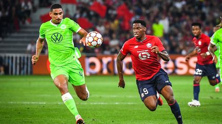 Jonathan David et les Lillois ont idéalement lancé leur aventure en Ligue des champions, le 14 septembre au Stade Pierre Mauroy. (MATTHIEU MIRVILLE / DPPI / AFP)