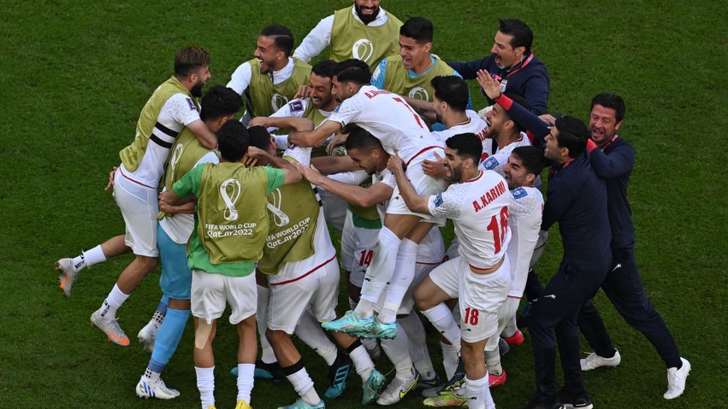 Уэльс Иран. Иран 2022. Репортаж Сердара Азмуна Iran vs Wales Qatar 2022. Новый год в Иране.