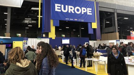 Entrée de la Scène Europe au Salon du Livre de Paris 2019.
 (Manon Botticelli)