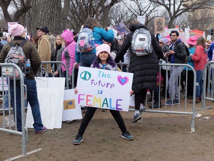 Pendant la "Marche des femmes"contre Donald Trump, à Washington DC, samedi 21 janvier 2017. (MARIE-ADELAIDE SCIGACZ / FRANCEINFO)