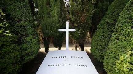 Ile d'Yeu : la tombe du maréchal Pétain profanée