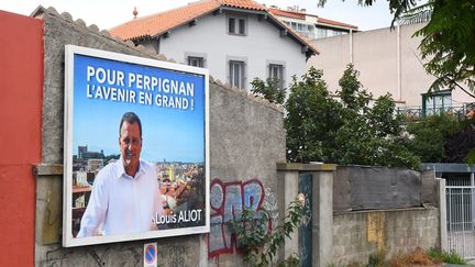 Louis Aliot est candidat à la mairie de Perpignan avec une liste sans étiquette. (MICHEL CLEMENTZ / MAXPPP)