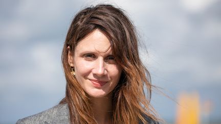 La comédienne Judith Chemla au Festival du cinéma américain de Deauville, en 2022. (LOU BENOIST / AFP)