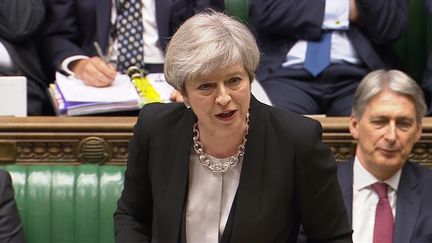 La Première ministre britannique Theresa May devant la Chambre des communes du Parlement britannique, le 19 avril 2017 à Londres (Royaume-Uni). (REUTERS)