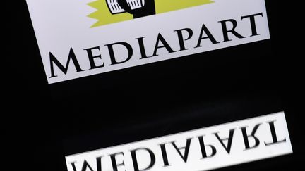 Le logo du média d'investigation Mediapart. (LIONEL BONAVENTURE / AFP)