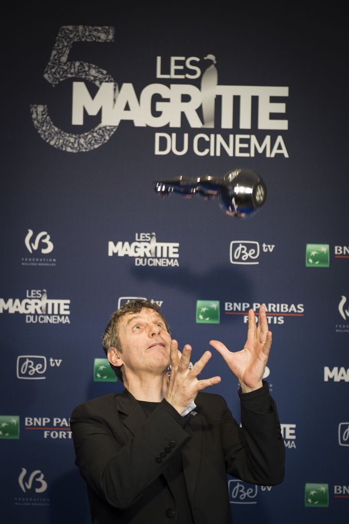 Lucas Belvaux jongle avec son Magritte du meilleur scénario de "Pas son genre"
 (LAURIE DIEFFEMBACQ / BELGA / AFP)