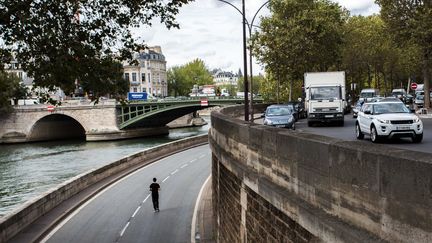 Les voies sur berge de la rive droite à Paris seront désormais piétonnes, le conseil de Paris l'a voté lundi 26 septembre.&nbsp; (CHRISTOPHE MORIN / MAXPPP)