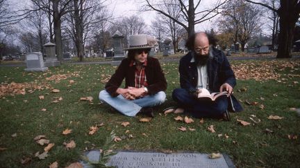 Bob Dylan et Allen Ginsberg au mitan des années 70, dans le documentaire de Martin Scorsese Rolling Thunder Revue : A Bob Dylan Story by Martin Scorsese.&nbsp; (NETFLIX)