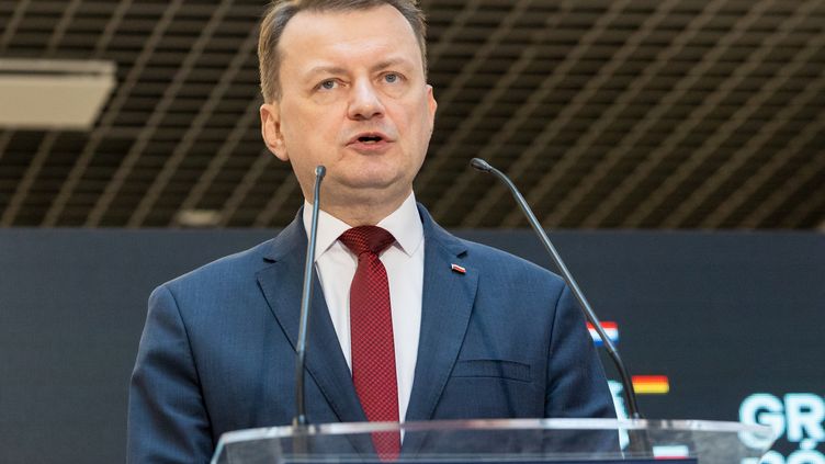 Polish Interior Minister Mariusz Blaszczak, May 22, 2023 in Legionowo (Poland).  (FOTO OLIMPIK / NURPHOTO / AFP)