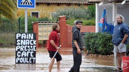 A Roquebrune-sur-Argens, le 5 novembre 2011 (AFP PHOTO / GERARD JULIEN)